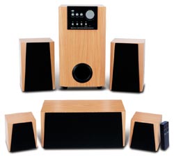 5.1 Genius SW-5.1W (дерево) НЧ.АС: 45Вт, Сател.: 4*15Вт, Центр.АС: 15Вт, пульт